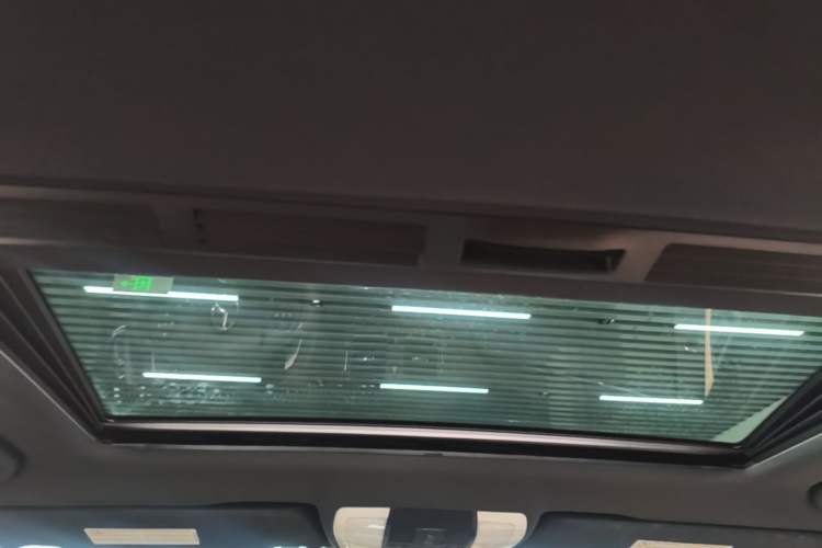Used Mercedes-Benz C-Class AMG 2009 AMG C 63 Sport Edition Headliner