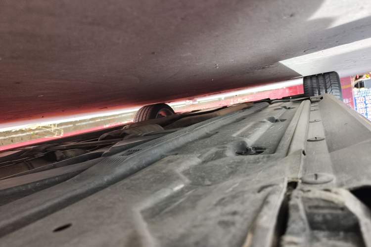 Used Mercedes-Benz C-Class AMG 2010 AMG C 63 Sport Enhancement Edition Chassis Rear Left