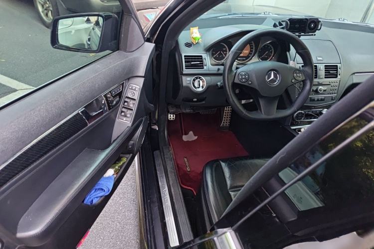 Used Mercedes-Benz C-Class AMG 2010 AMG C 63 Sport Enhancement Edition Driver Seat