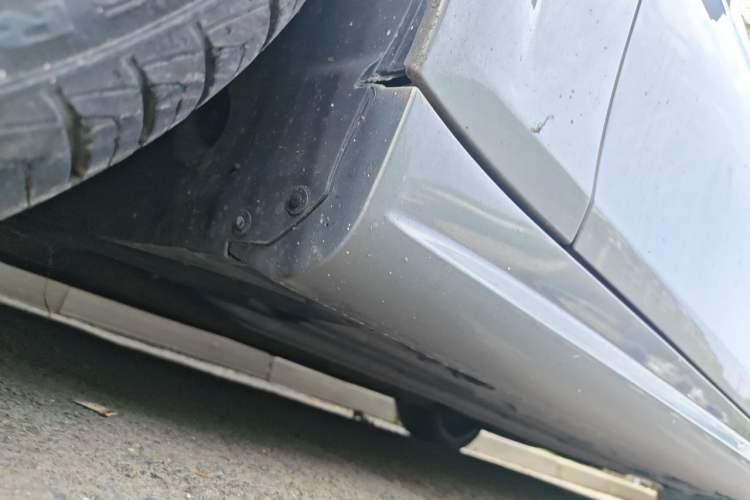 Used Mercedes-Benz C-Class AMG 2010 AMG C 63 High-Performance Edition Chassis Front Left