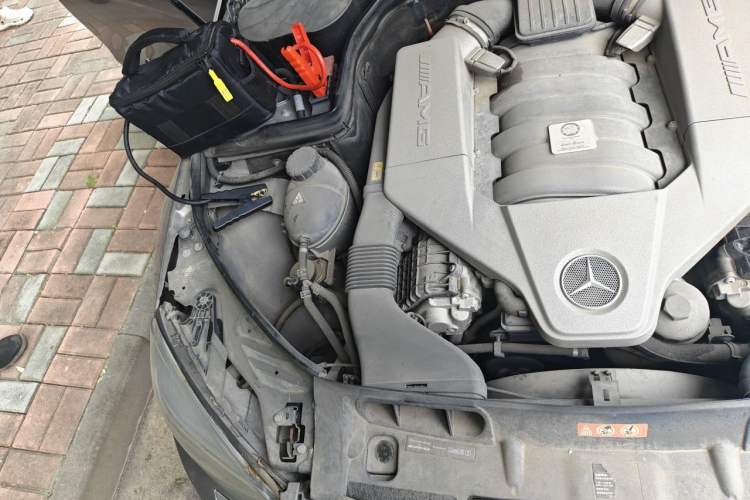 Used Mercedes-Benz C-Class AMG 2010 AMG C 63 High-Performance Edition Engine Bay Right