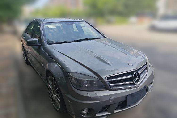 Used Mercedes-Benz C-Class AMG 2010 AMG C 63 High-Performance Edition Front Right 45 Deg