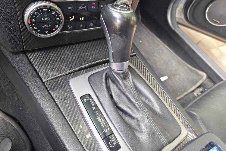 Used Mercedes-Benz C-Class AMG 2010 AMG C 63 High-Performance Edition Gear Lever