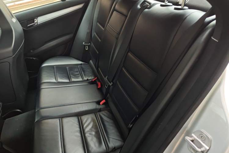 Used Mercedes-Benz C-Class AMG 2010 AMG C 63 Sport Enhancement Edition Left Rear Seat