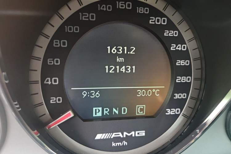 Used Mercedes-Benz C-Class AMG 2010 AMG C 63 Sport Enhancement Edition Odometer Close Up