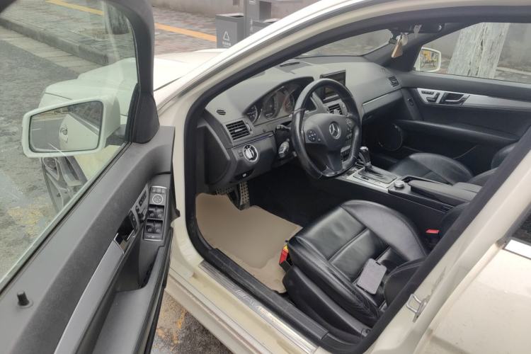 Used Mercedes-Benz C-Class AMG 2010 AMG C 63 Sport Enhancement Edition Driver Seat