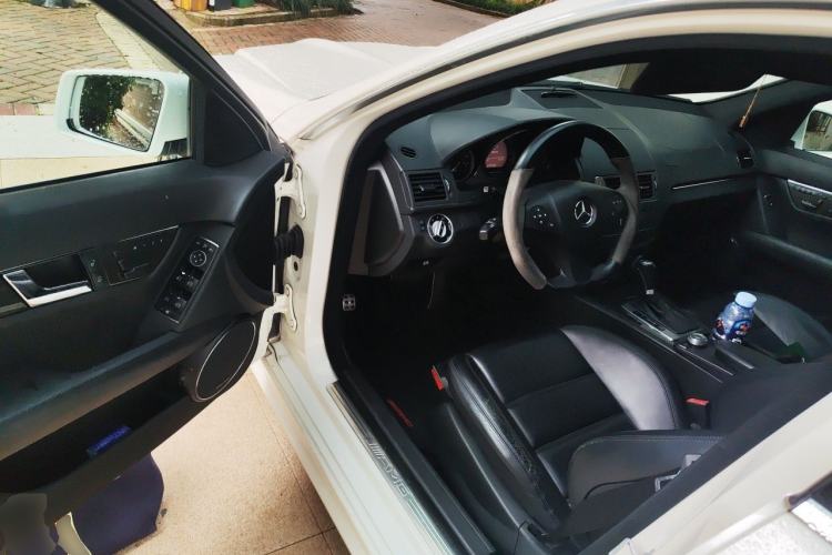 Used Mercedes-Benz C-Class AMG 2010 AMG C 63 High-Performance Edition Driver Seat