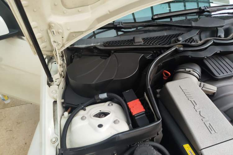 Used Mercedes-Benz C-Class AMG 2010 AMG C 63 High-Performance Edition Engine Bay Right