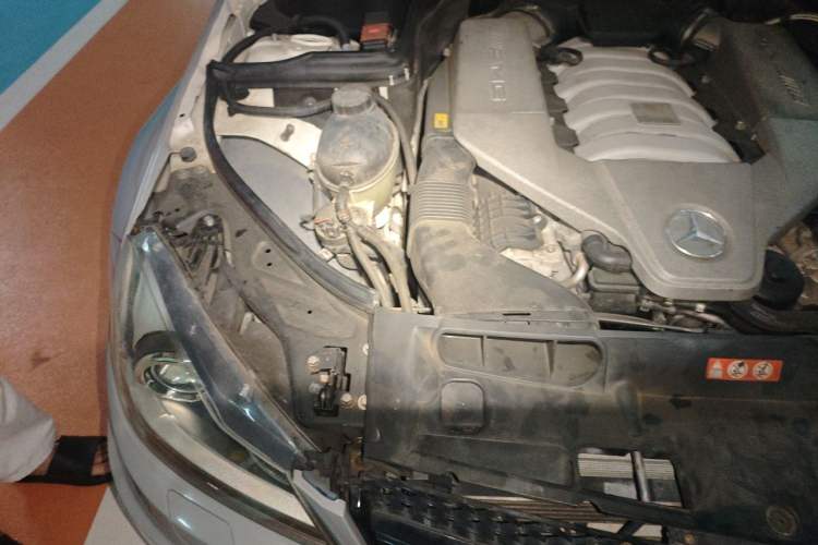 Used Mercedes-Benz C-Class AMG 2010 AMG C 63 Sport Enhancement Edition Engine Bay Right