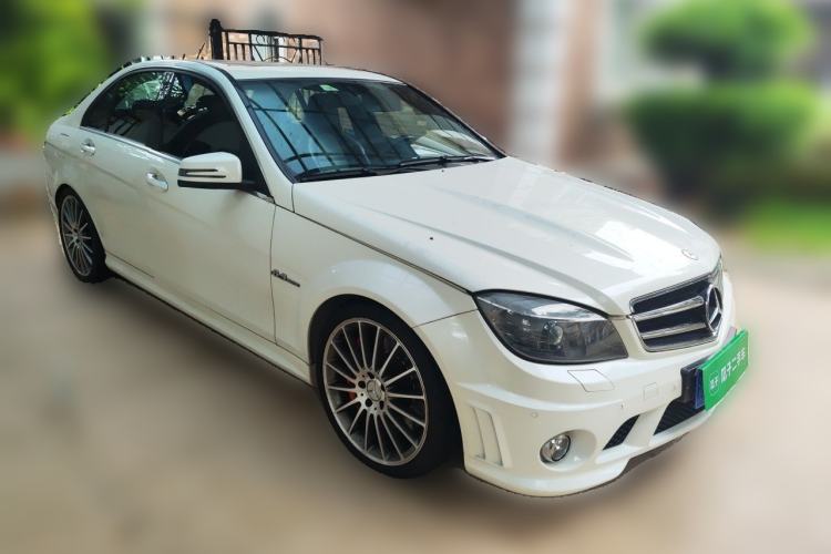 Used Mercedes-Benz C-Class AMG 2010 AMG C 63 High-Performance Edition Front Right 45 Deg