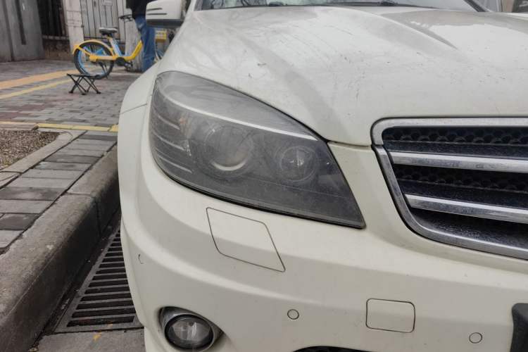 Used Mercedes-Benz C-Class AMG 2010 AMG C 63 Sport Enhancement Edition Right Front Headlight