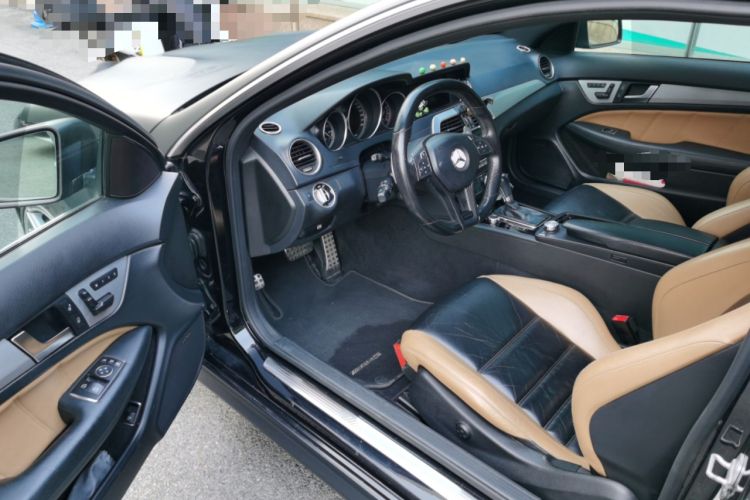 Used Mercedes-Benz C-Class AMG 2012 AMG C 63 Coupe Sport Edition Driver Seat