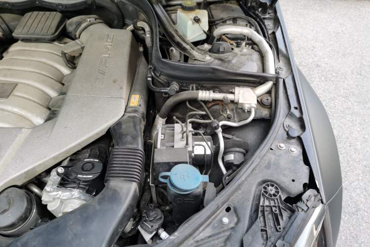 Used Mercedes-Benz C-Class AMG 2012 AMG C 63 Coupe Sport Edition Engine Bay Left
