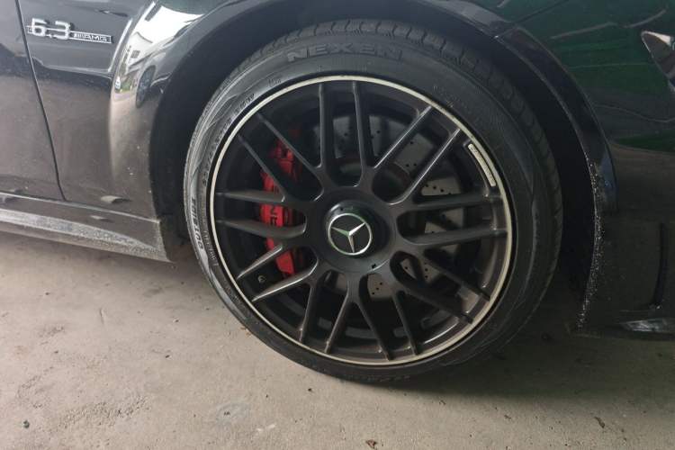 Used Mercedes-Benz C-Class AMG 2012 AMG C 63 Sport Edition Right Front Wheel Hub