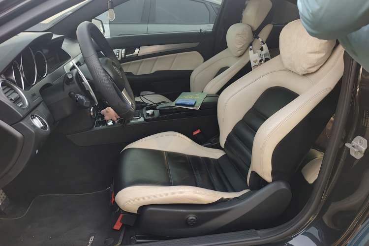 Used Mercedes-Benz C-Class AMG 2012 AMG C 63 Coupe Sport Edition Left Front Seat