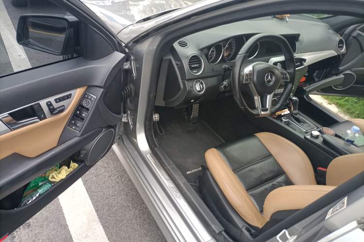 Used Mercedes-Benz C-Class AMG 2012 AMG C 63 Sport Edition Driver Seat
