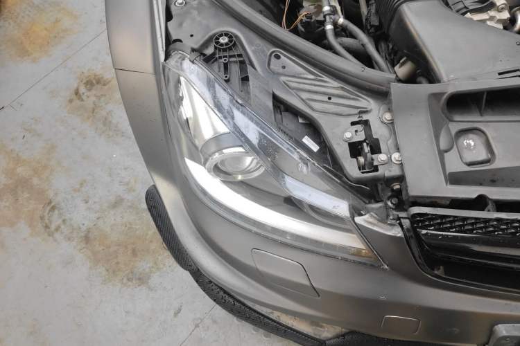 Used Mercedes-Benz C-Class AMG 2012 AMG C 63 Sport Edition Right Front Headlight