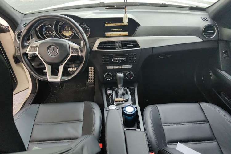 Used Mercedes-Benz C-Class AMG 2012 AMG C 63 Sport Edition Center Console