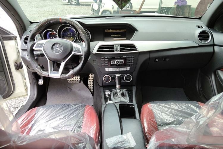 Used Mercedes-Benz C-Class AMG 2012 AMG C 63 Coupe Sport Edition Center Console