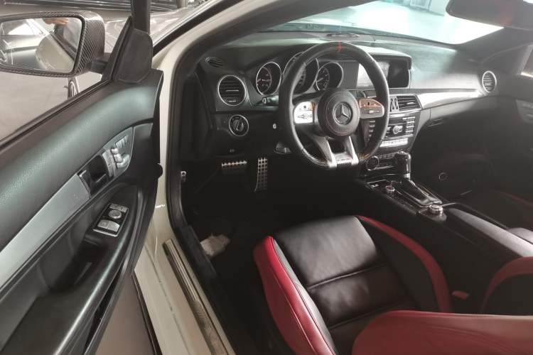 Used Mercedes-Benz C-Class AMG 2012 AMG C 63 Coupe Sport Edition Driver Seat