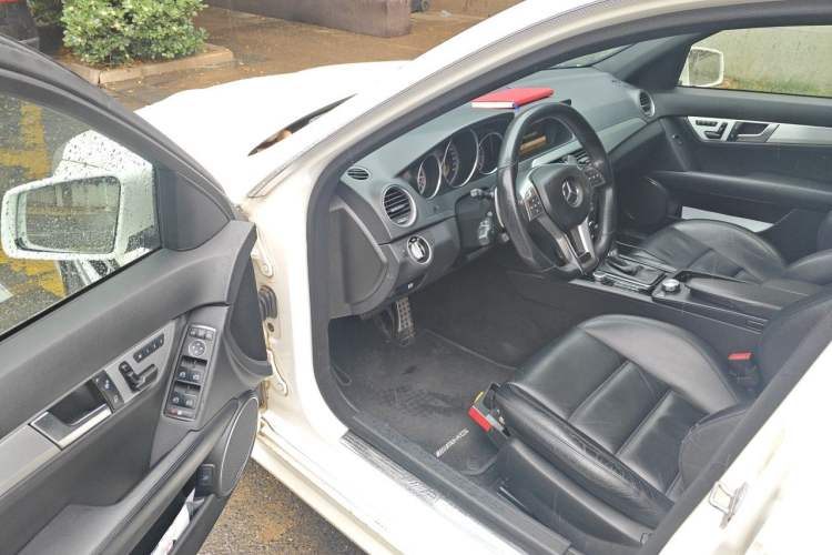 Used Mercedes-Benz C-Class AMG 2012 AMG C 63 Sport Edition Driver Seat