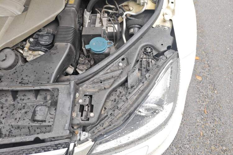 Used Mercedes-Benz C-Class AMG 2012 AMG C 63 Sport Edition Engine Bay Left