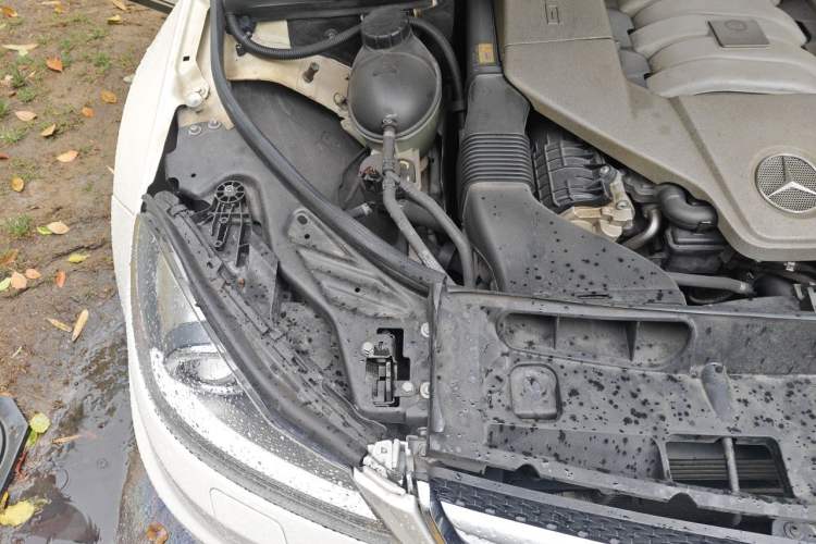 Used Mercedes-Benz C-Class AMG 2012 AMG C 63 Sport Edition Engine Bay Right