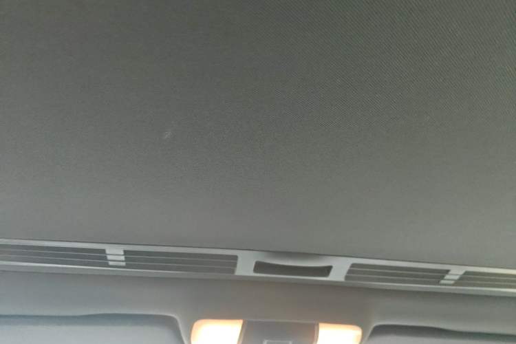 Used Mercedes-Benz C-Class AMG 2012 AMG C 63 Sport Edition Headliner