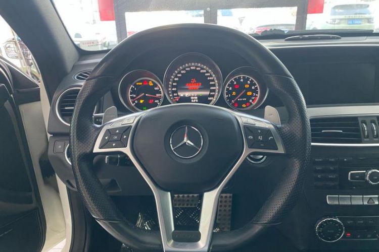 Used Mercedes-Benz C-Class AMG 2012 AMG C 63 Coupe Sport Edition Interior 2