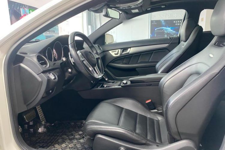 Used Mercedes-Benz C-Class AMG 2012 AMG C 63 Coupe Sport Edition Interior 4