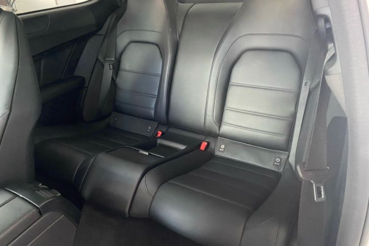 Used Mercedes-Benz C-Class AMG 2012 AMG C 63 Coupe Sport Edition Interior 5