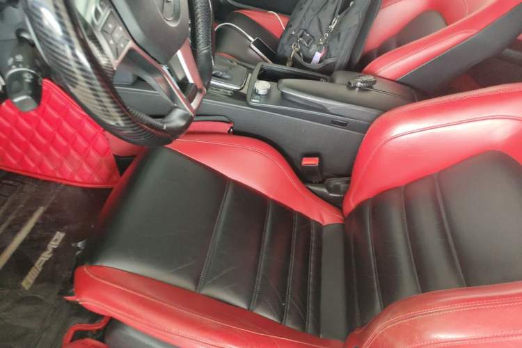 Used Mercedes-Benz C-Class AMG 2012 AMG C 63 Coupe Sport Edition Left Front Seat