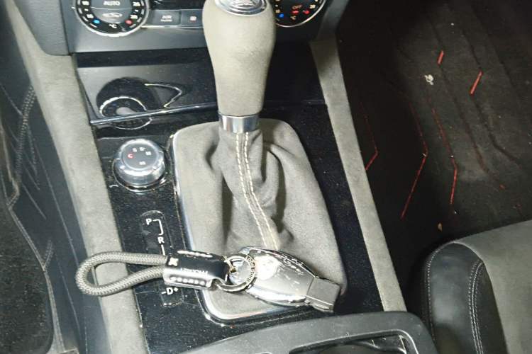 Used Mercedes-Benz C-Class AMG 2014 AMG C 63 Edition 507 Gear Lever