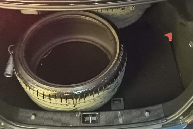 Used Mercedes-Benz C-Class AMG 2014 AMG C 63 Edition 507 Trunk