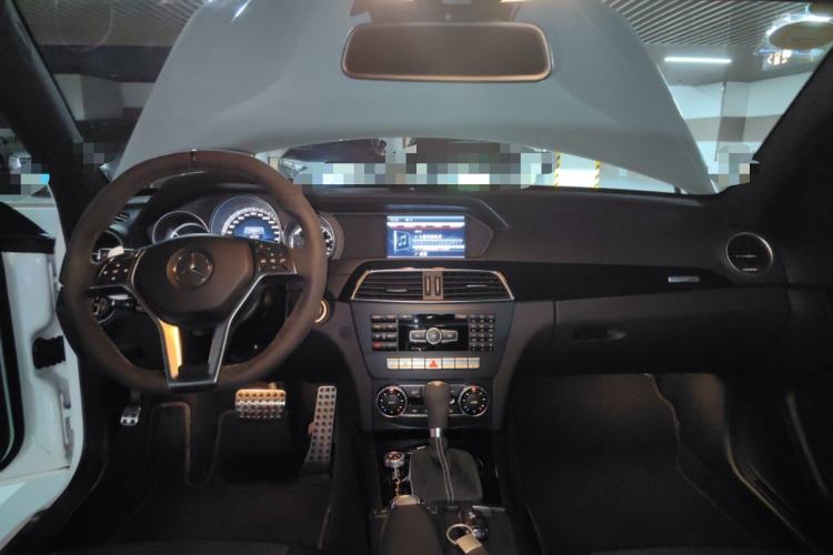 Used Mercedes-Benz C-Class AMG 2014 AMG C 63 Coupe Edition 507 Center Console