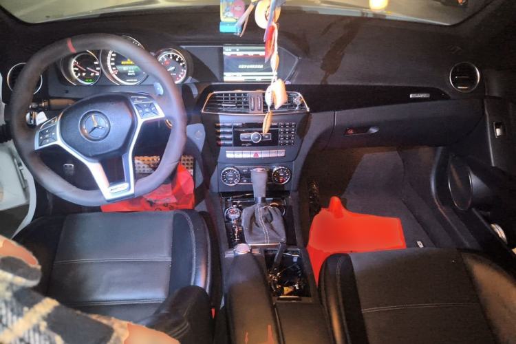 Used Mercedes-Benz C-Class AMG 2014 AMG C 63 Edition 507 Center Console
