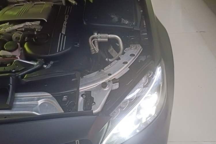 Used Mercedes-Benz C-Class AMG 2015 AMG C 63 Engine Bay Left