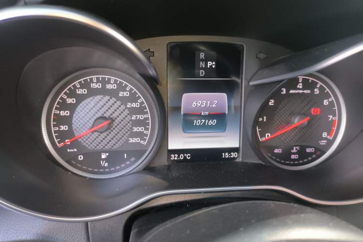 Used Mercedes-Benz C-Class AMG 2015 AMG C 63 Odometer Close Up