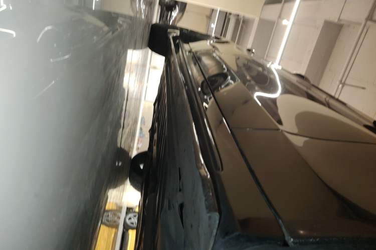 Used Mercedes-Benz C-Class AMG 2015 AMG C 63 Right Side Sill