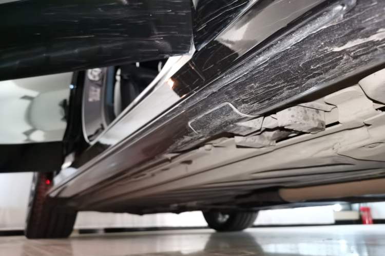 Used Mercedes-Benz C-Class AMG 2015 AMG C 63 Right Side Sill