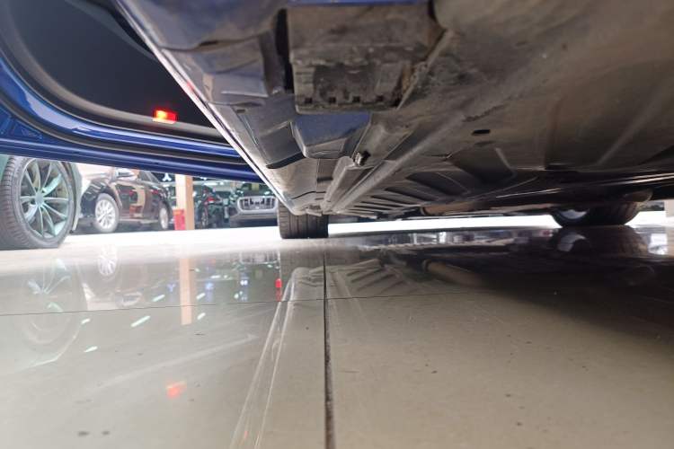 Used Mercedes-Benz C-Class AMG 2015 AMG C 63 S Left Side Sill