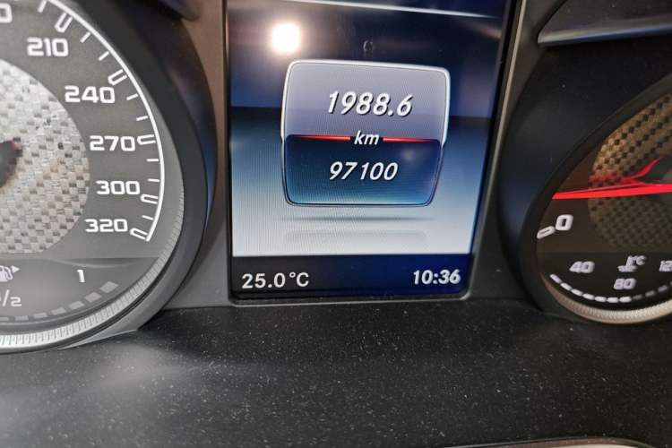 Used Mercedes-Benz C-Class AMG 2015 AMG C 63 Odometer Close Up