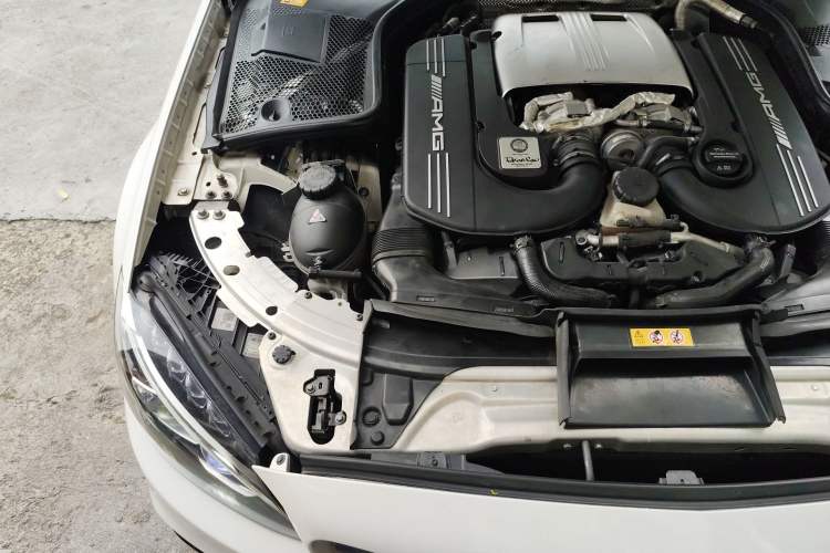Used Mercedes-Benz C-Class AMG 2015 AMG C 63 S Engine Bay Right