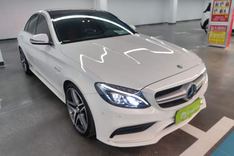 Used Mercedes-Benz C-Class AMG 2015 AMG C 63 Front Right 45 Deg