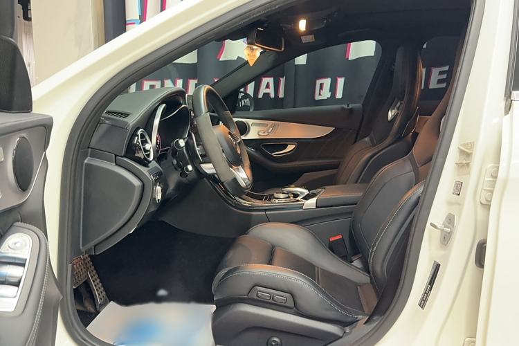 Used Mercedes-Benz C-Class AMG 2015 AMG C 63 Interior 1