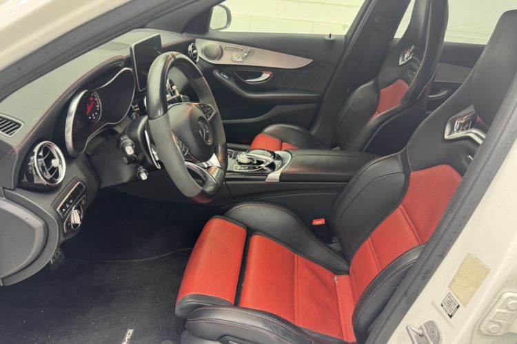 Used Mercedes-Benz C-Class AMG 2015 AMG C 63 Interior 3