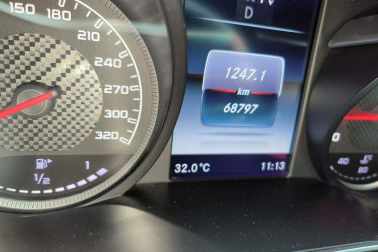 Used Mercedes-Benz C-Class AMG 2015 AMG C 63 Odometer Close Up