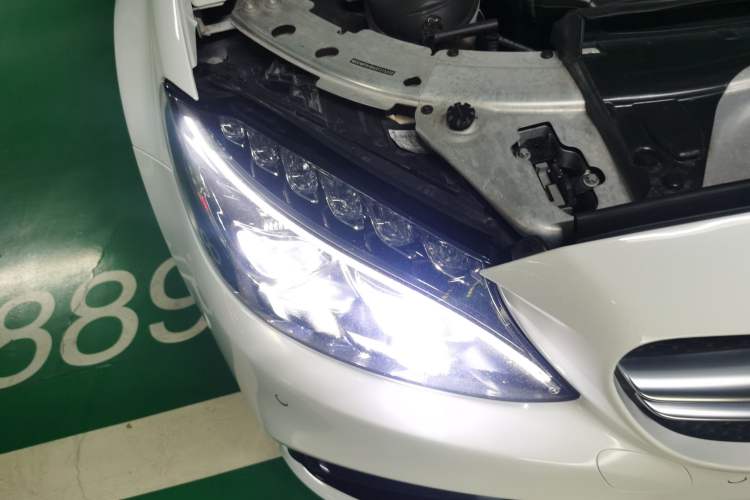 Used Mercedes-Benz C-Class AMG 2015 AMG C 63 S Right Front Headlight