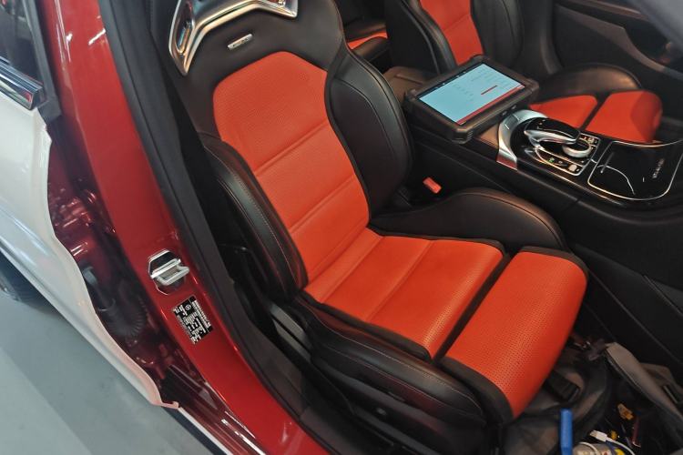 Used Mercedes-Benz C-Class AMG 2015 AMG C 63 Right Front Seat