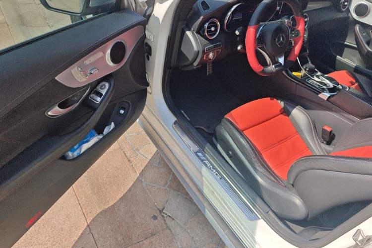 Used Mercedes-Benz C-Class AMG 2016 AMG C 63 Coupe Driver Seat